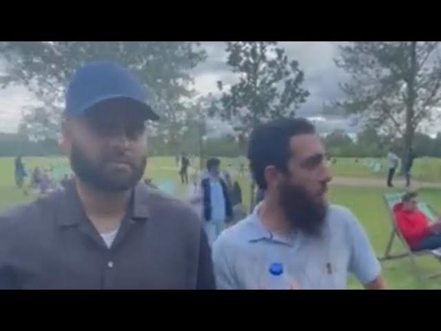 QADIANIS BEWARE! | SPEAKERS CORNER | BRO HAJJI