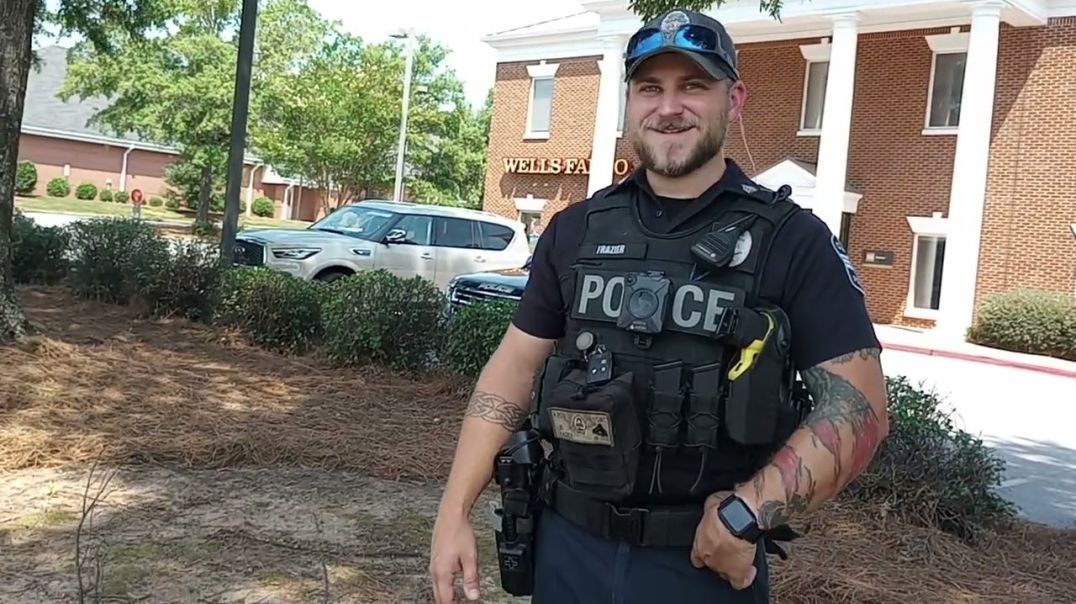 CLEMSON PD responds to DARREN's 911 call on The Rabbit & FOS...TELLS OFF PIGGY!