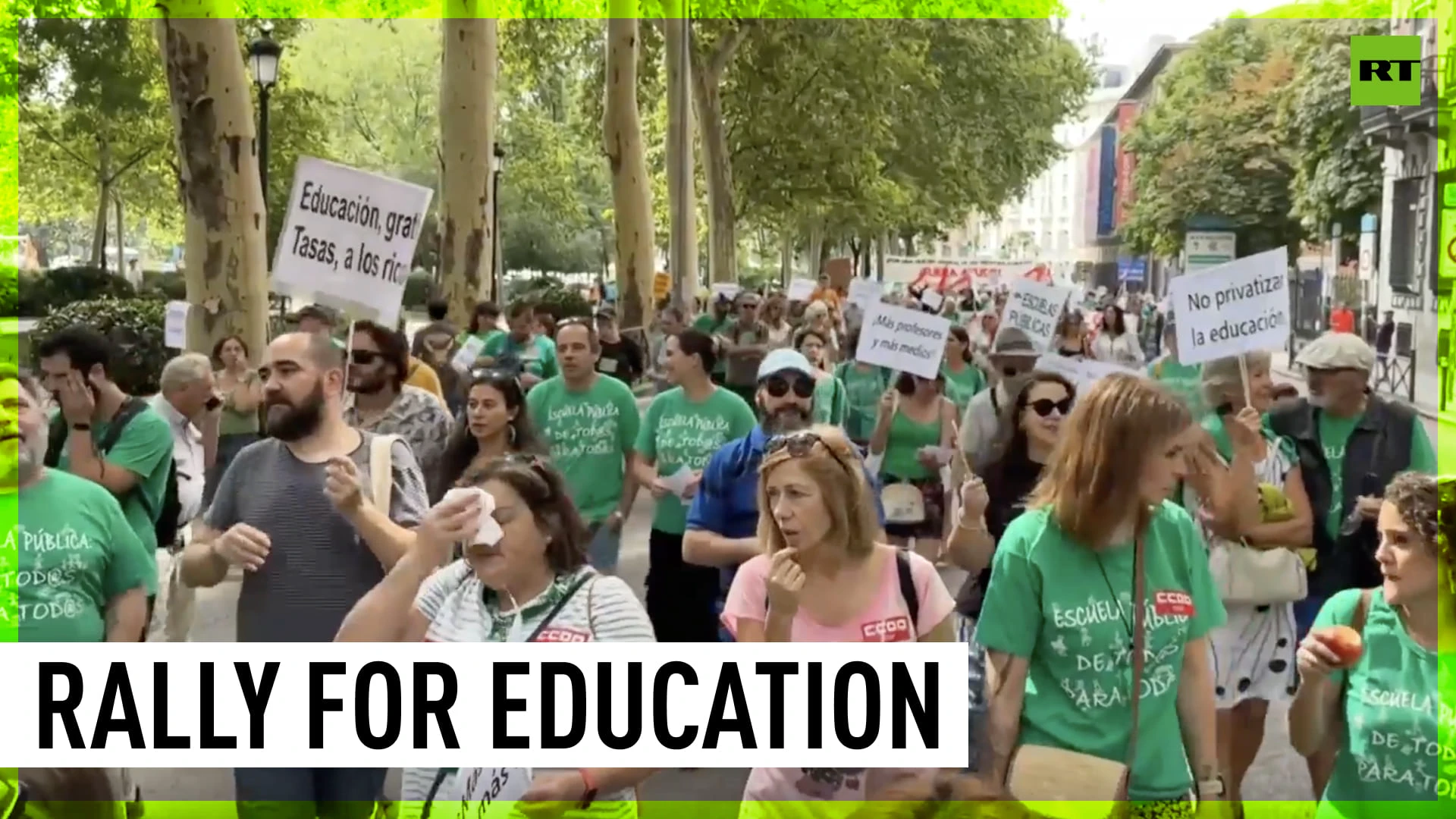 Hundreds of Spanish teachers march against privatization of public education