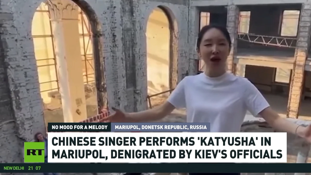 Nazi supporters in the West try to denigrate heroic songs –  Wang Feng, Chinese opera singer