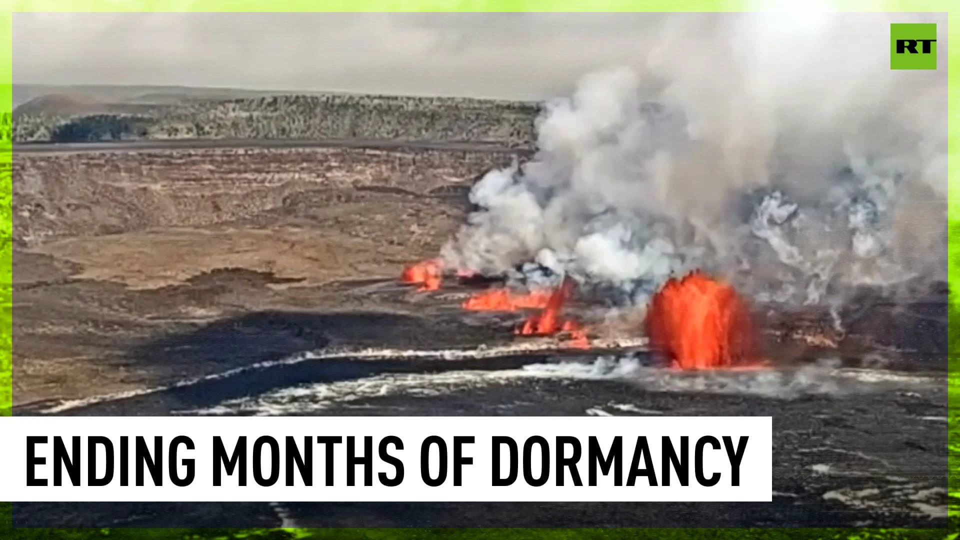 Kilauea volcano spews fountains of lava