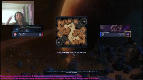 starcraft2 zvz on goldenaura, smashing cheesing zerg