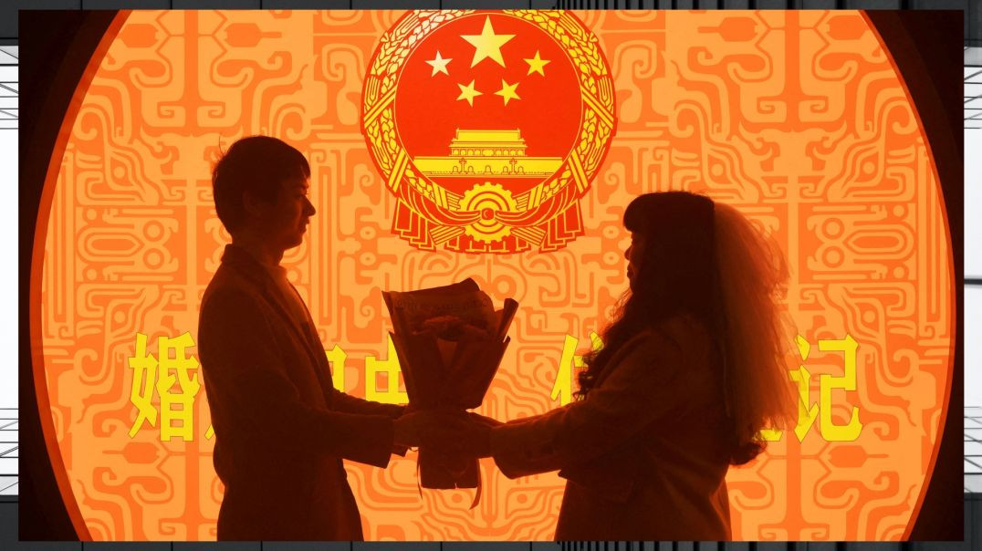 LHLP 132 - 11 Chinas Jóvenes Casadas Reciben Bonos por Maternidad