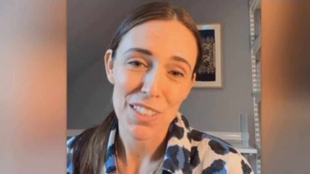 Jacinda Ardern discusses NZ election on Facebook Live - she's not dead yet.