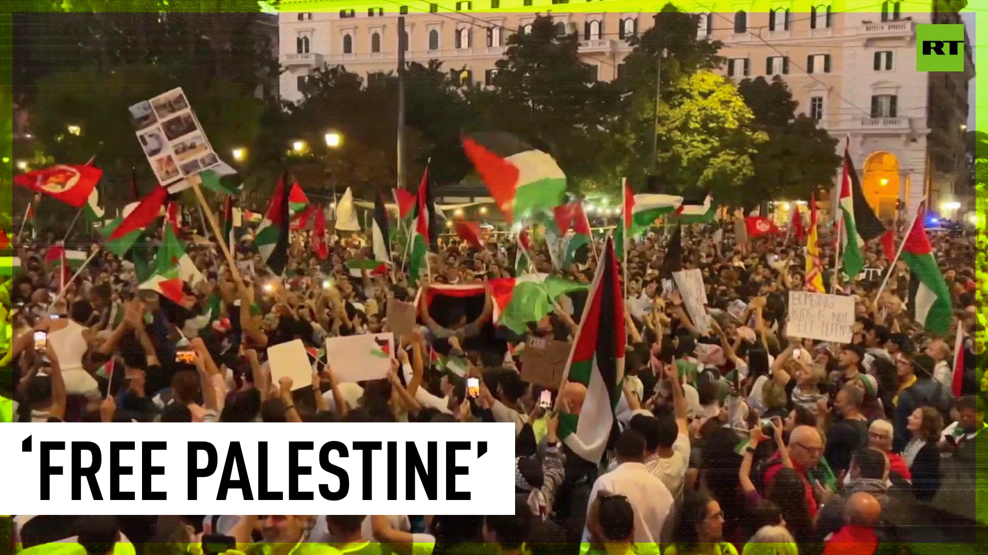 Protesters march in Rome in support of Palestinians