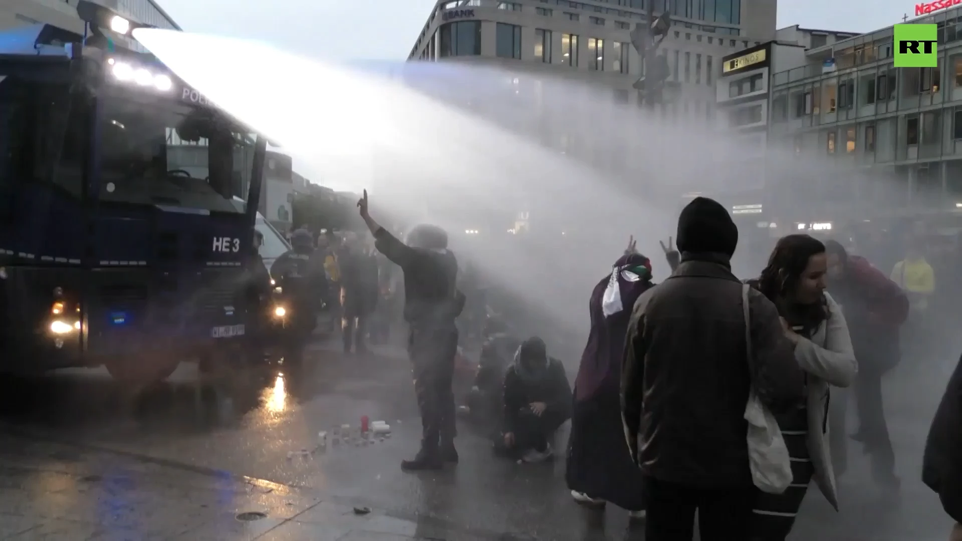 Frankfurt police hit pro-Palestine protesters with water cannons