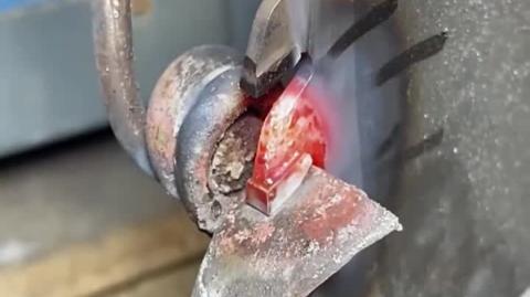 Tungsten Carbide Saw Blade Tooth Replacement - Induction Heating - Brazed Welding