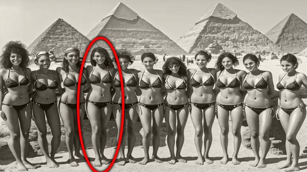 12 Photos That Can Prove That Time Travel Exists (Mirrored)