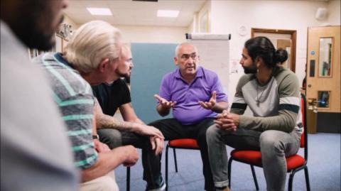 NORMIE Men Are Now Sharing Lessons Learned From Dating Modern Women. UH! OH!!