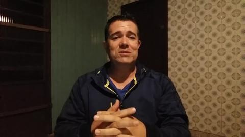 Don Sandro | GOLDEN SHOWER, Bolsonaro e a inundação de pilantragem da esquerda e sua malta de revolucionários