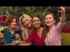 Women Are LONELY And DESPERATE In NYC!