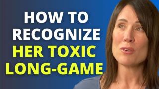 10 Toxic Tactics of the Female Covert Narcissist (Mirrored)
