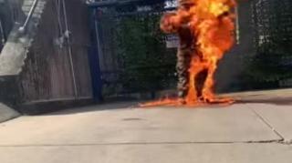 CUCK BURNS HIMSELF FOR PALESTINE