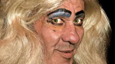 Tranny talks about... morals!