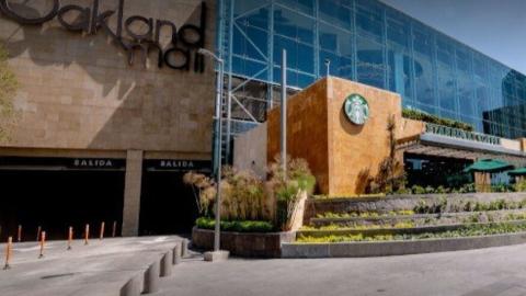 Candid Camera Tour Of Oakland Mall In Guatemala City
