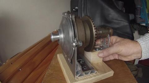 Rolls Royce Merlin hand starter - 1800 HP - 27 Litre....