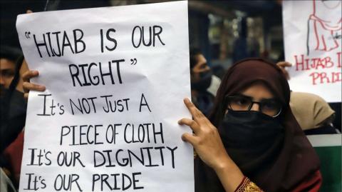 HOEJABI WANTS WHITE MEN TO GRAPE HER