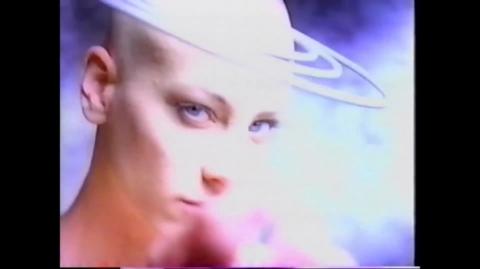 SEGA Saturn - It's Out There [1995 Launch Commercial]