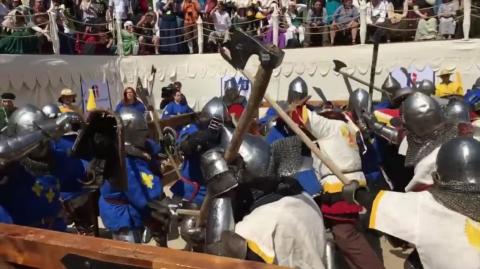 Full Contact Sword Fighting -WARNING GRAPHIC-