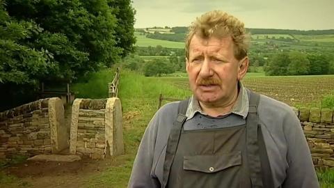 Yorkshire Crafts Meet the Genius Drystone Wallers - Great Sage Equal of All Heaven - C Pinned Comment.