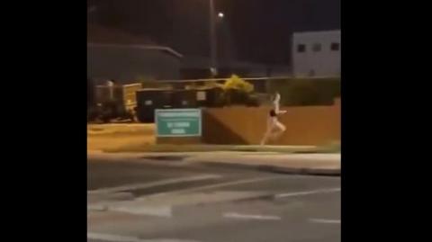 Wammens in You-Knee-Form