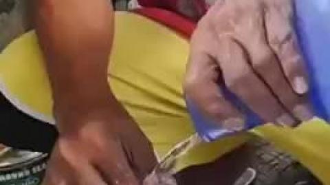 How Filipinos light their houses for free