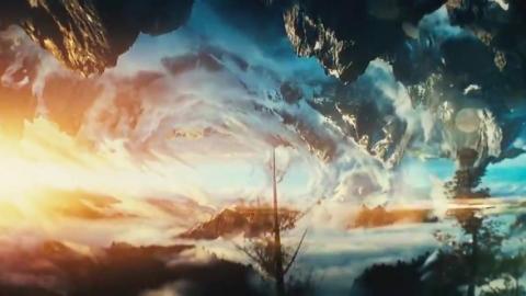 UPSIDE DOWN - A trippy and unusually good movie.