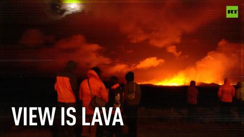 Spectators marvel at volcano eruption in Iceland