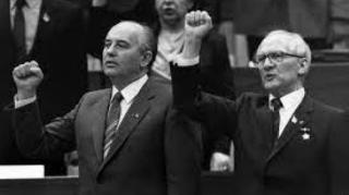 Populist Roundtable: J.R. Nyquist - Reflections on Gorbachev (4 de set. de 2022)