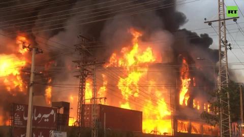 Massive blaze consumes Pakistani tissue factory
