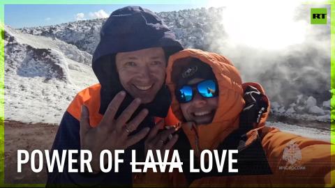 Dream October wedding: Couple gets engaged on top of volcano