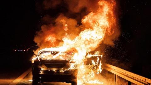 Elon Musk is a FuckTard = Burning Teslas = No Steering Wheel, No Brakes and Doors You Can't Open.