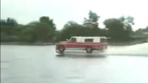 FARMTRUCK  NITROUS BOAT