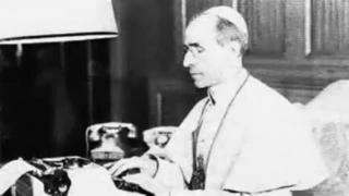 Pope Pius XII asked the media to denounce fascist violence against italian catholics (Guelfo Negro)