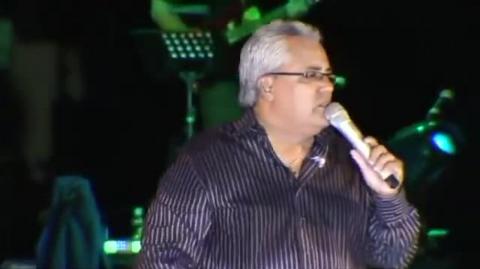 Danny Berrios - Gloria a Dios.