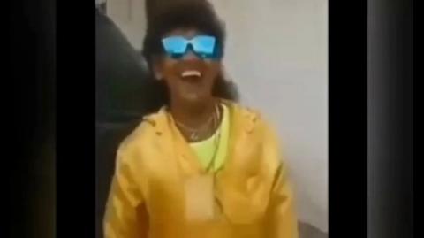 Se você não bate punheta, tu vai agradá-las sendo capacho seu gadão !!!
