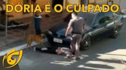Capangas policiais sob ordens do Dória, pisam no pescoço de mulher comerciante negra | VL - 13/07/20