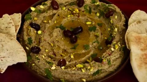 Egypt's 28 Ingredient Hummus - Recipe from the 1500's - Brilliant
