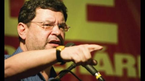 Em nenhuma hipótese um patriota/nacionalista apoia o PCO