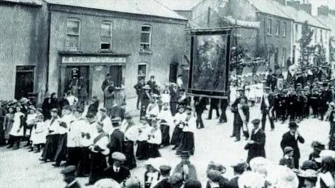 How The Jews Were Driven Out Of Ireland The Limerick Pogrom of 1904 (Audio improved)