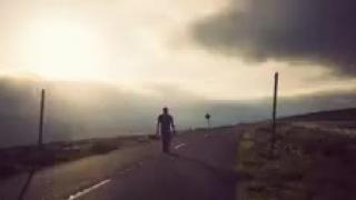 INDIVIDUALIDADE E MANIPULAÇÃO - TRUNKS DO FUTURO