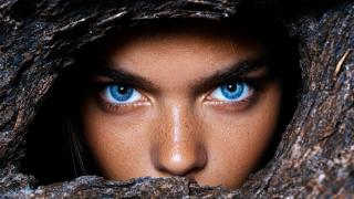 Dealing With Female Stalkers