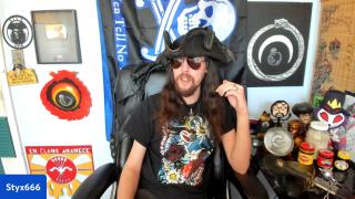 Thursday LIVE: Midterm Rigging?, Bed Bath and Beyond, Labubus, LA Pod Houses, PICKLES!