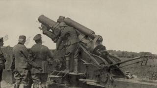 12 inch Siege Howitzer, 1916 - Or why war is such hard work - fuck it - just be lazy.