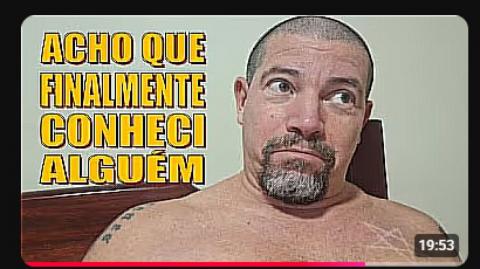 Quem sofre por não ter ninguém, é porque não tem nem a si mesmo!