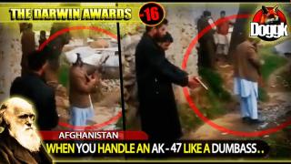 [+16] WHEN YOU HANDLE AN AK-47 LIKE A DUMBASS.. (AFGHANISTAN) >> STUPID AND FATAL DEATH..