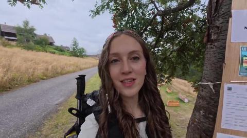 Solo Girl - Pants up her cunt, lip stick, hair curls - LOL - Women are so stupid.