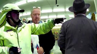 how do you know that you're being watched when you're on a government watch list watch this video