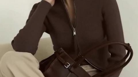 Casual style jacket with a full zipper, ideal for creating layered looks.