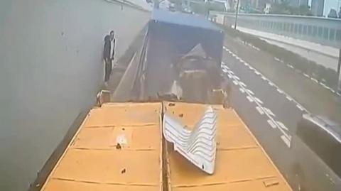 This is why you should stay off your phone while driving